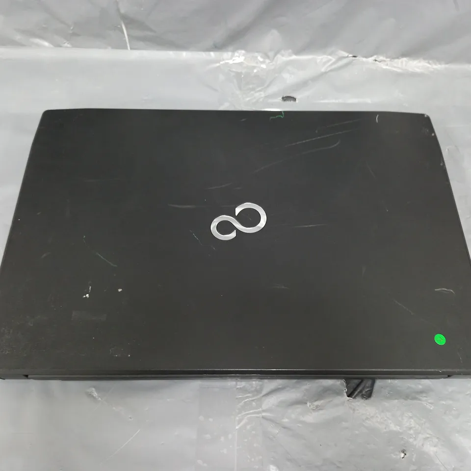 FUJITSU LIFEBOOK A514 15 INCH I3-4005U 1.70GHZ