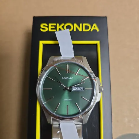 BOXED SEKONDA GREEN DIAL GENTS WATCH
