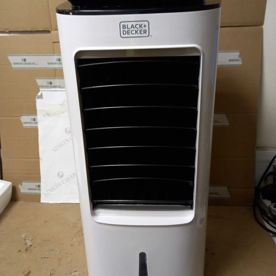 BLACK+DECKER 7 LITRE DIGITAL 2-IN-1 AIR COOLER
