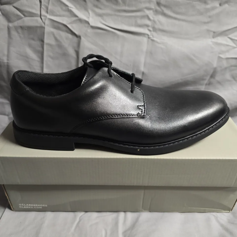 BOXED PAIR OF CLARKS KIDS SCALA LOPP LEATHER SHOES - UK SIZE 8.5