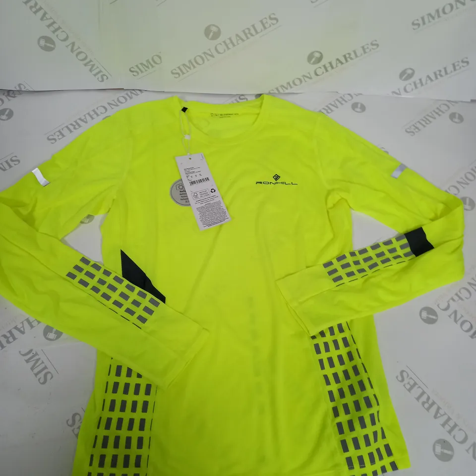RONHILL WOMENS TECH SHIRT SIZE 8