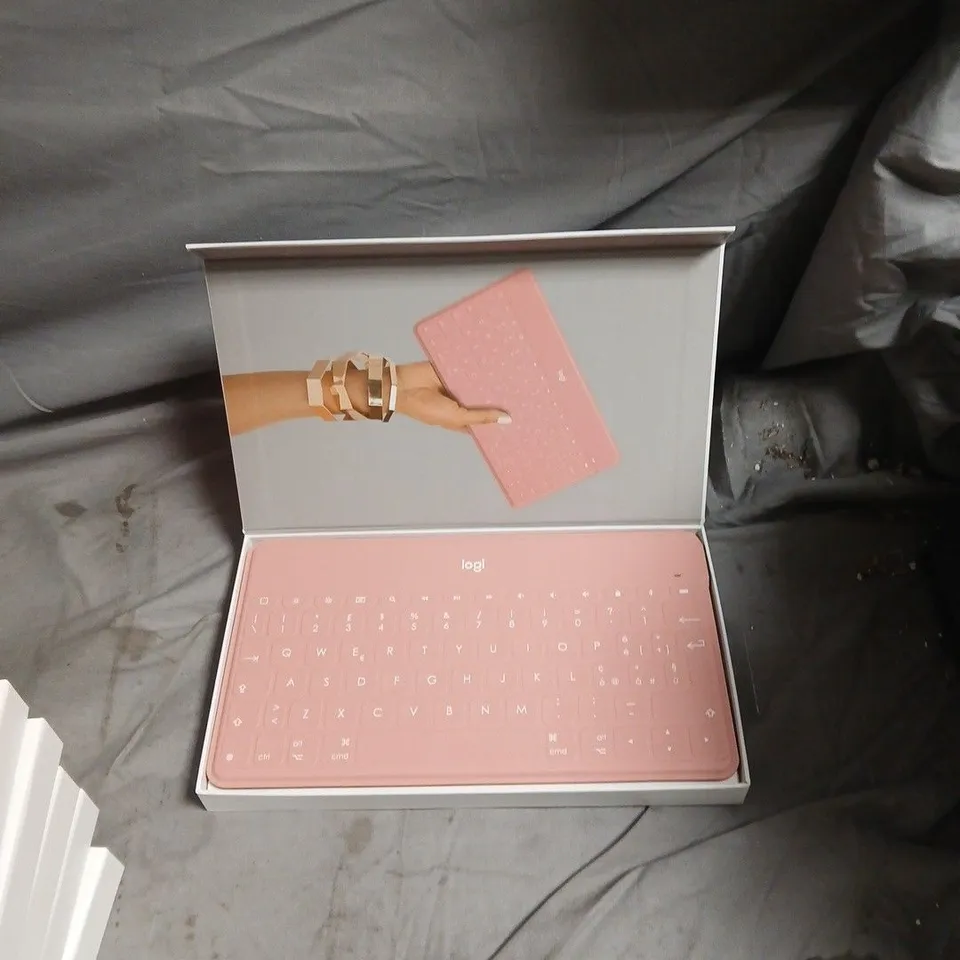 LOGITECH KEYS-TO-GO BLUETOOTH KEYBOARD 