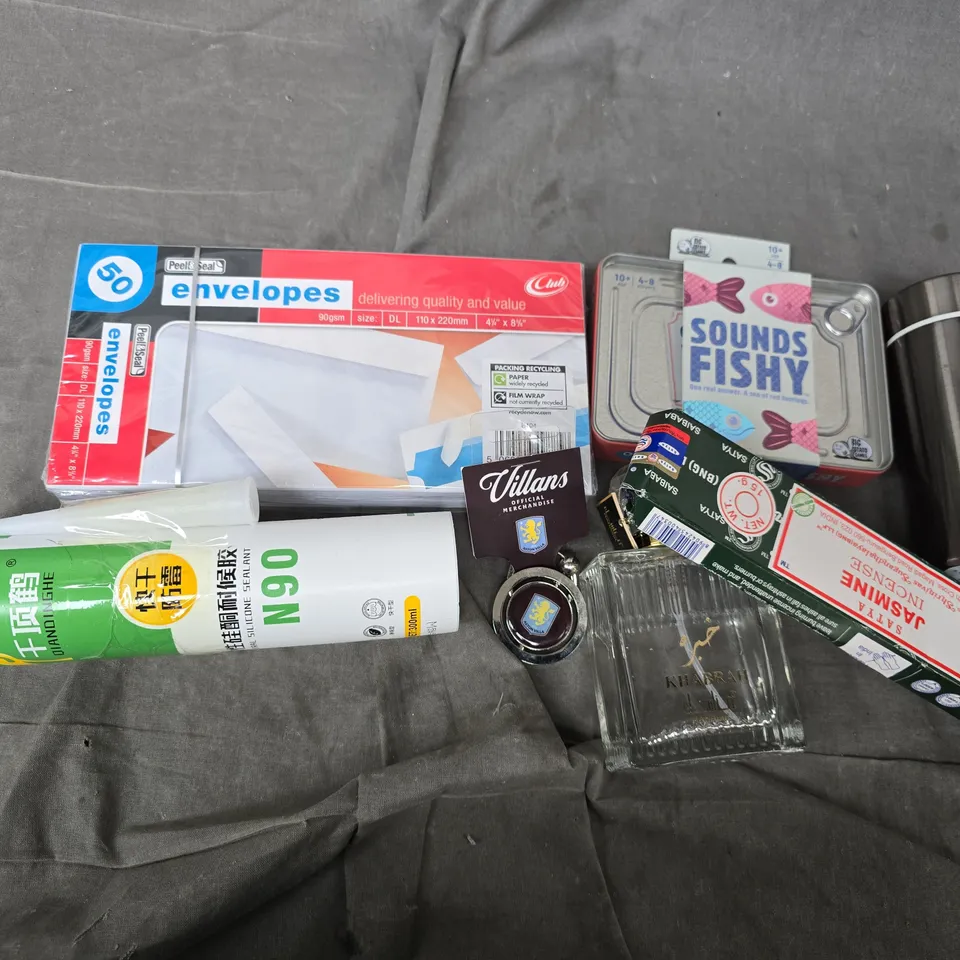 APPROXIMATELY 12 ASSORTED HOUSEHOLD ITEMS TO INCLUDE SOUNDS FISHY PARTY GAME, ENVELOPES, INCENSE, ECT