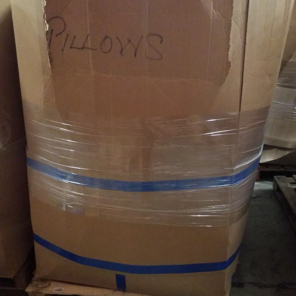 PALLET CONTAINING ASSORTED CUSHIONING & PILLOWS