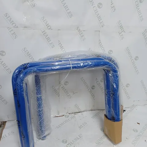 BOXED ADJUSTABLE TRAY STAND