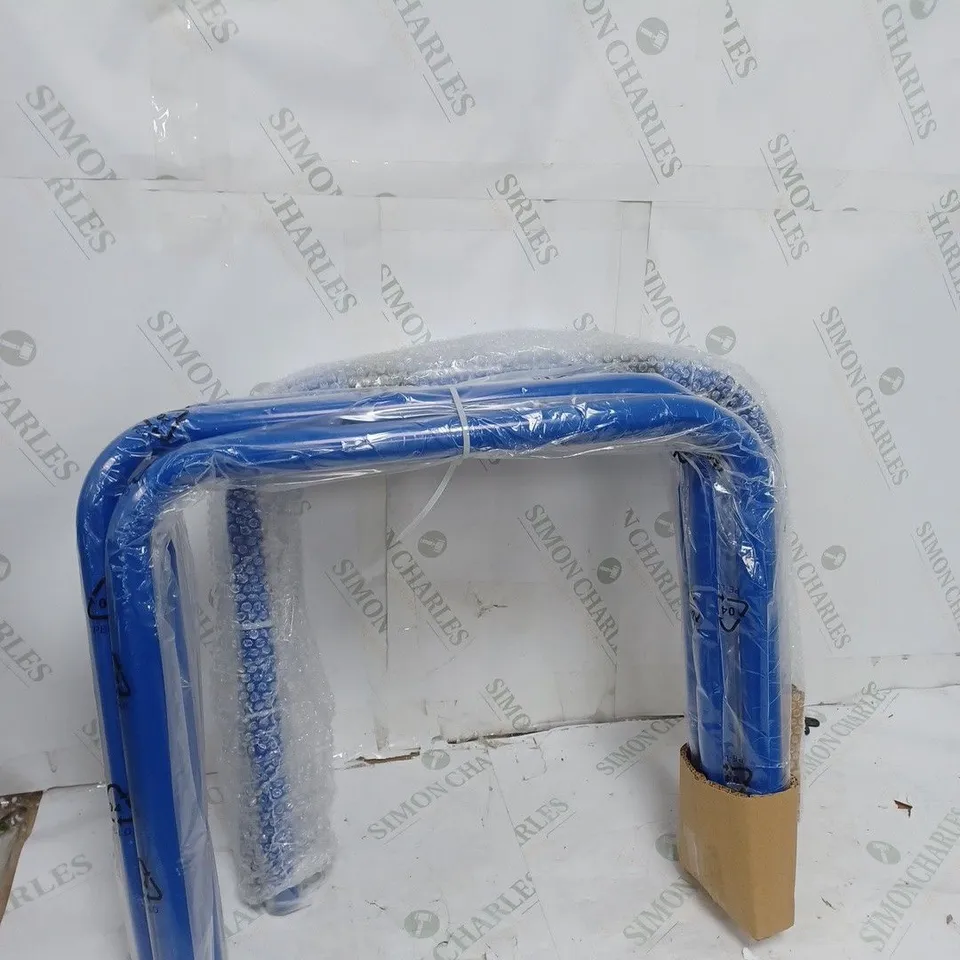 BOXED ADJUSTABLE TRAY STAND 