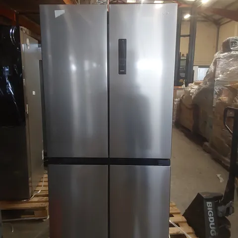 LOGIK L4D83X25 FRIDGE FREEZER - INOX
