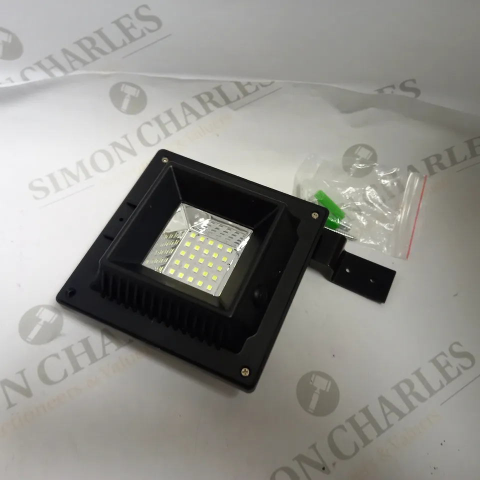 SOLAR FENCE LAMP
