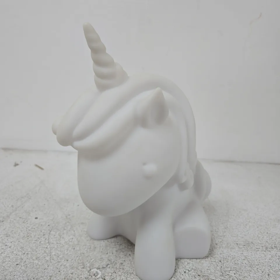 WHITE UNICORN FIGURINE NIGHT LIGHT