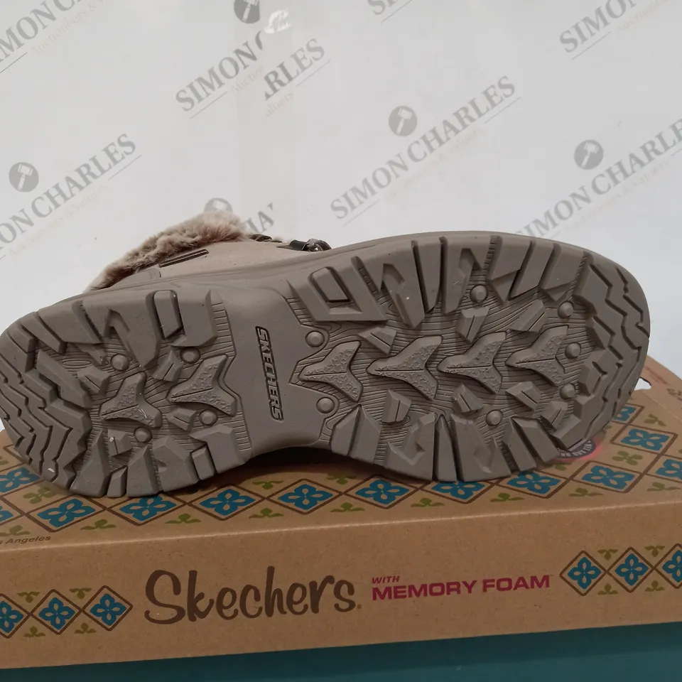 SKECHERS TREGO LACE UP FAUX FUR CUFF WATERPROOF BOOT