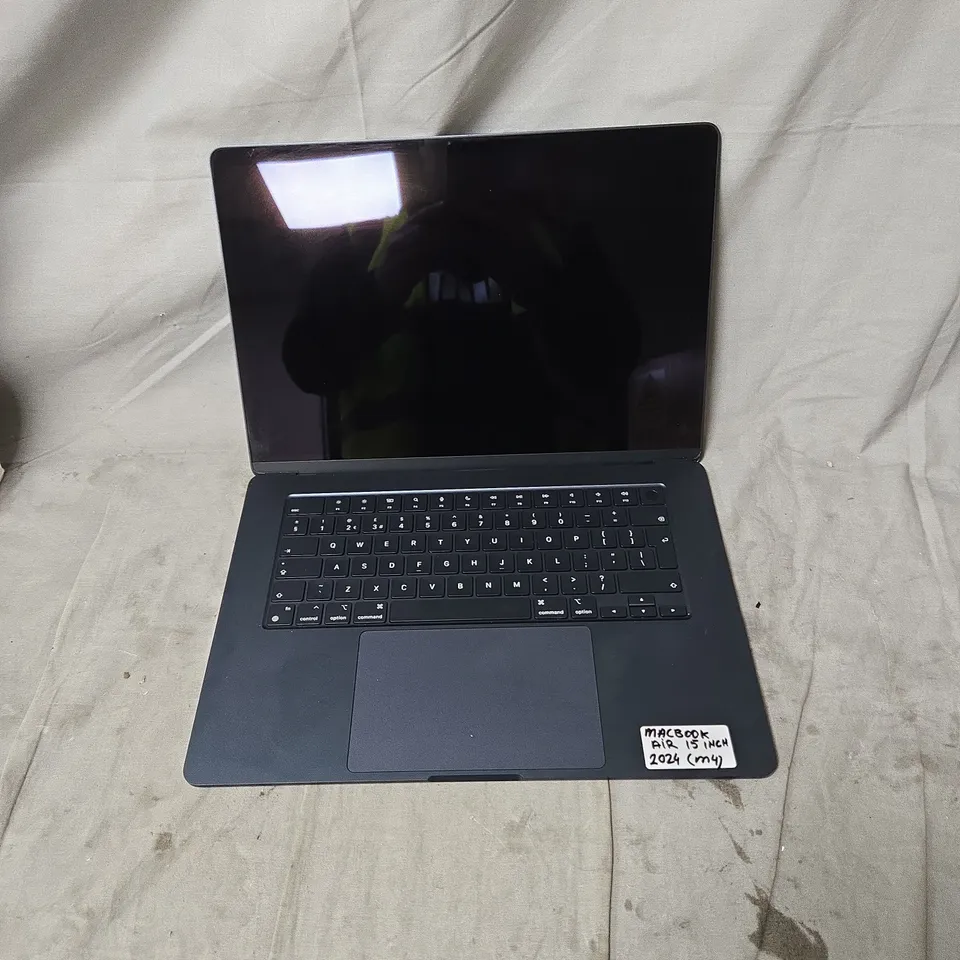 APPLE MACBOOK PRO 15" SPACE GRAY LAPTOP – 2024