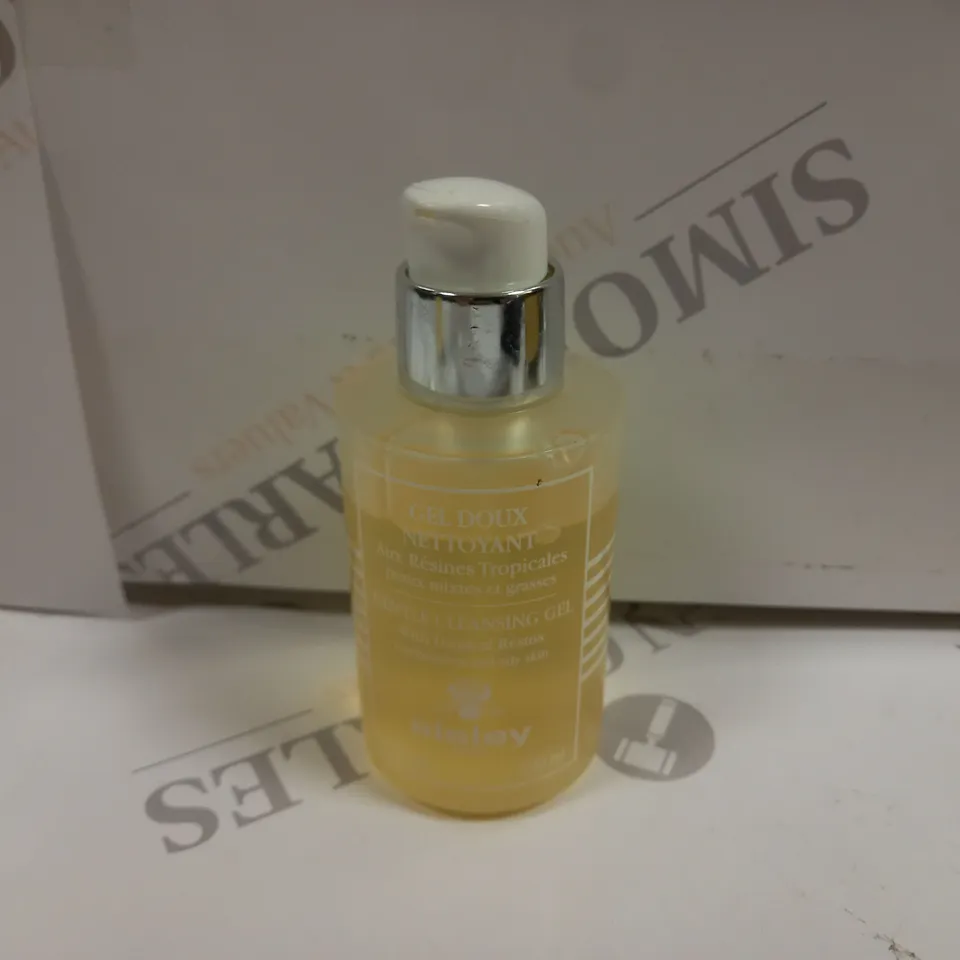 SISLEY GENTLE CLEANSING GEL WITH TROPICAL RESINS APPROX 120ML