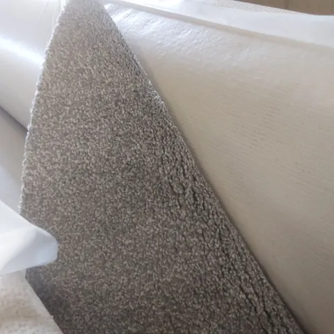 ROLL OF QUALITY FIRST IMPRESSIONS UPBEAT CARPET - APPROXIMATELY 3.55 x 5m