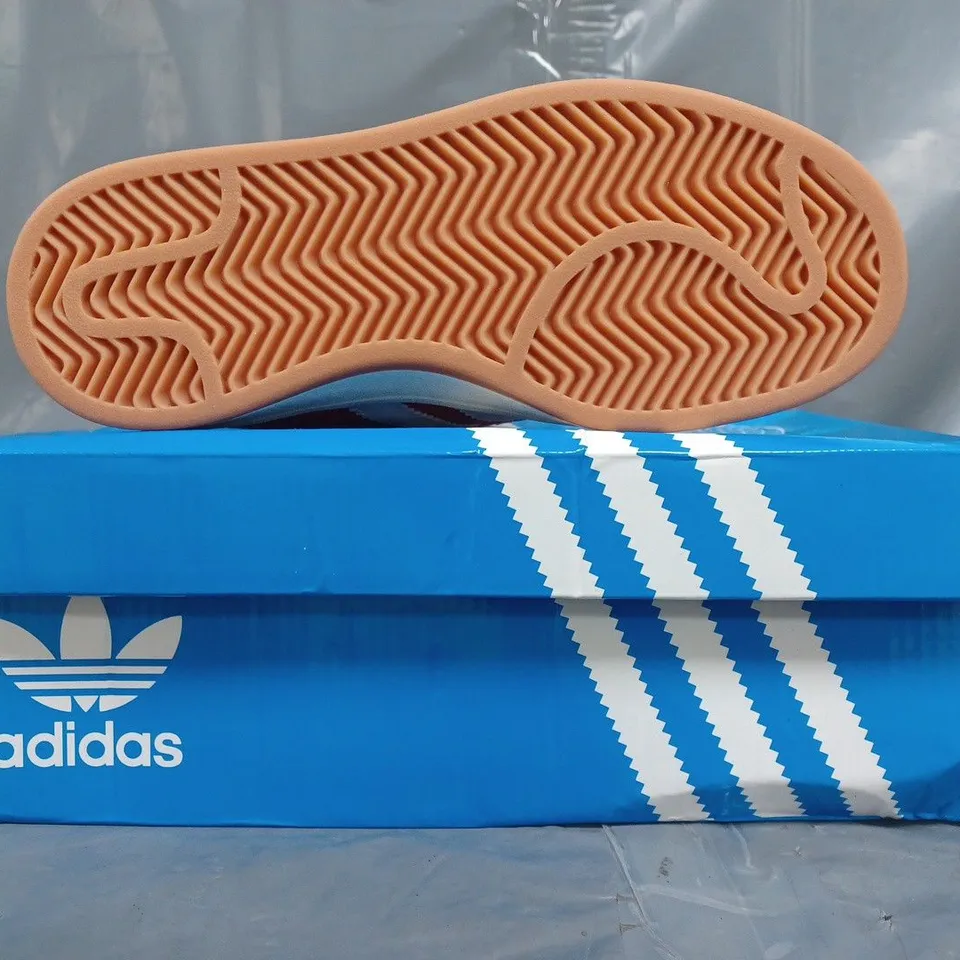BOXED PAIR OF ADIDAS CAMPUS 00S SHOES IN RED/WHITE SIZE UK 4.5