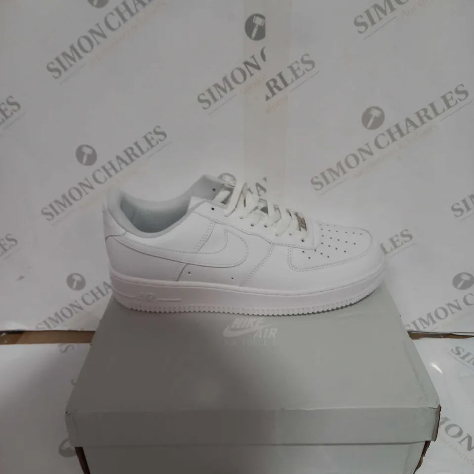 BOXED PAIR OF NIKE WHITE AIR FORCE ONES SIZE 5.5