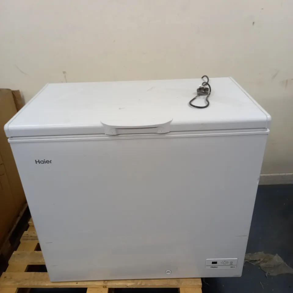 HAIER HCE203F FREESTANDING CHEST FREEZER 198L CAPACITY COLLECTION ONLY 