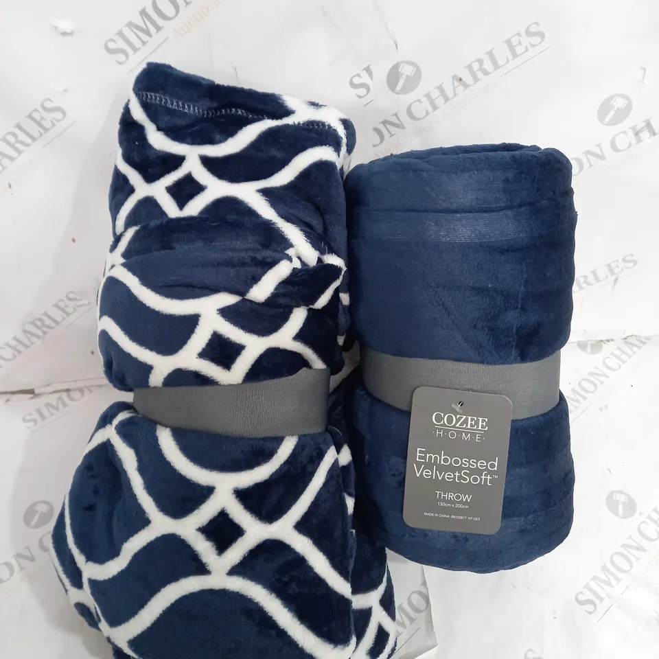 COZEE HOME SET OF 2 VELVETSOFT PRINT & EMBOSSED THROWS - NAVY
