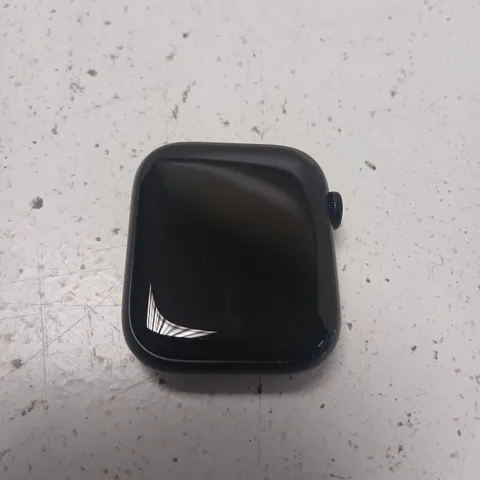 APPLE SERIES 8 WATCH 