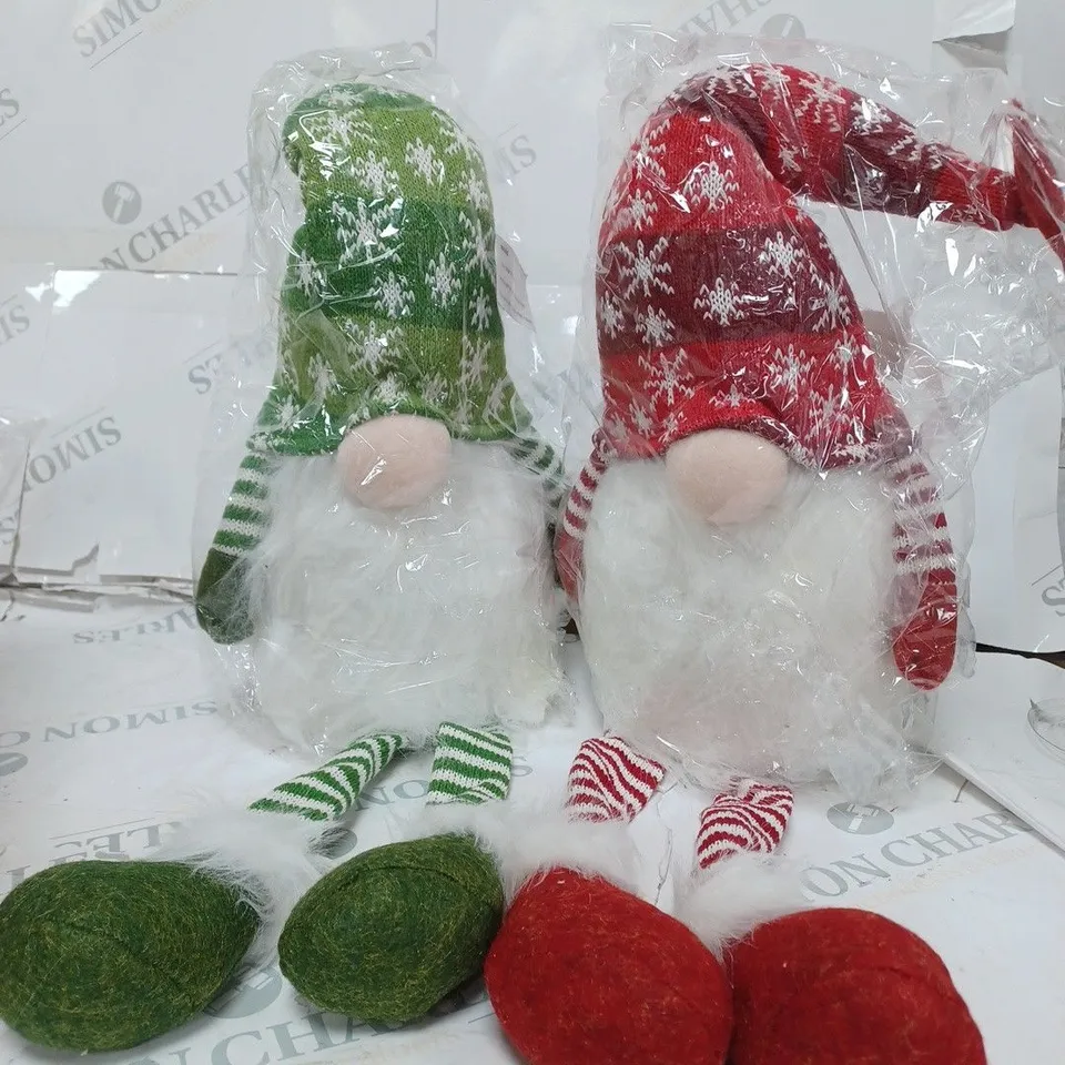 FESTIVE SET OF PRE-LIT GNOME DANGLY LEGS