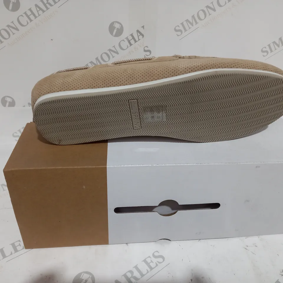 BOXED CALL IT SPRING PETRAJO SUED BEIGE LOAFER SHOE - SIZE 10 