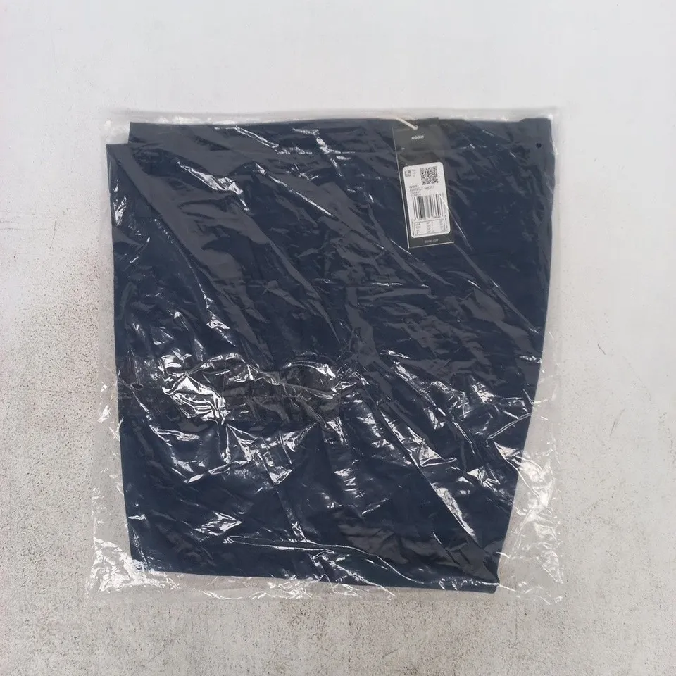 BAGGED ADIDAS ADVANTAGE GOLF SHORTS IN NAVY SIZE 32"