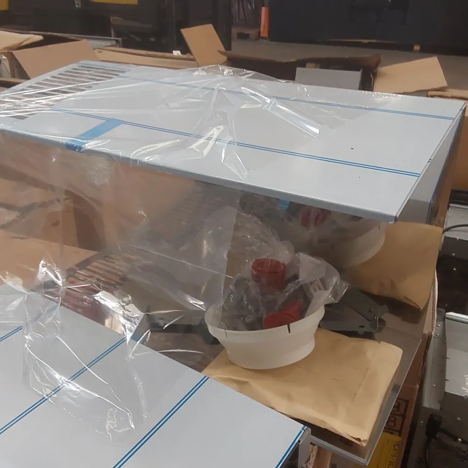 BOXED NEFF 90CM CHIMNEY HOOD D95BMP5N0B