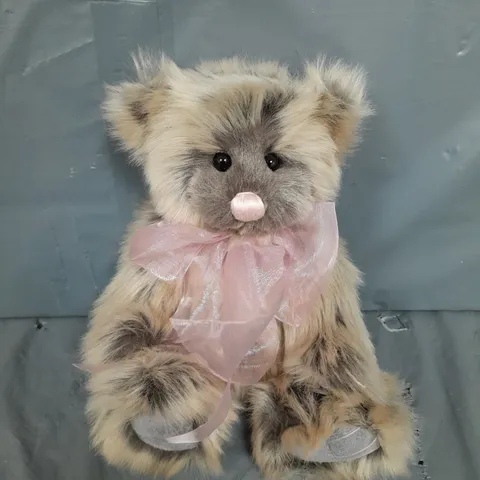 CHARLIE BEARS SATURDAY PLUSH JOINTED BEAR WITH ROSE PINK ORGANZA RIBBON BOW
