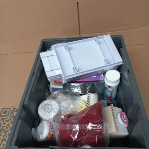TOTE OF APPROXIMATELY 15 ASSORTED ITEMS TO INCLUDE: SMOL WASHING UP LIQUID 