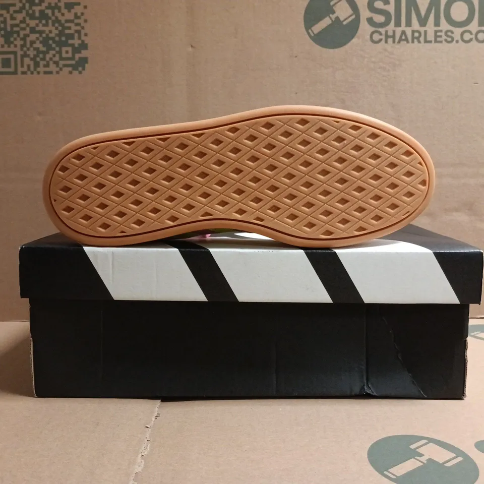 BOXED PAIR OF ADIDAS BREAKNET SLEEK TRAINERS IN PINK/LIME SIZE UK 6.5