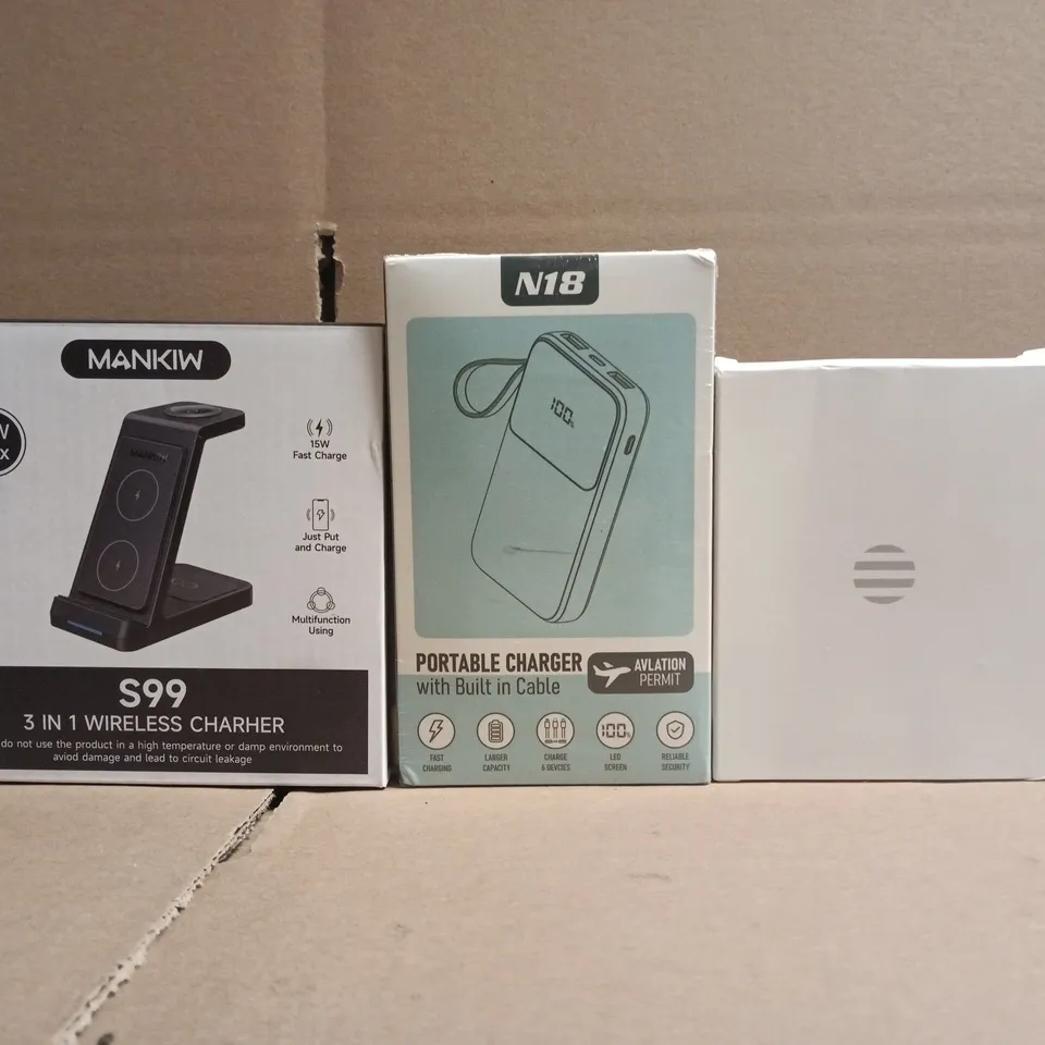 APPROXIMATELY 15 ASSORTED HOUSEHOLD ITEMS TO INCLUDE WIRELESS CHARGER, POWER BANK, ETC