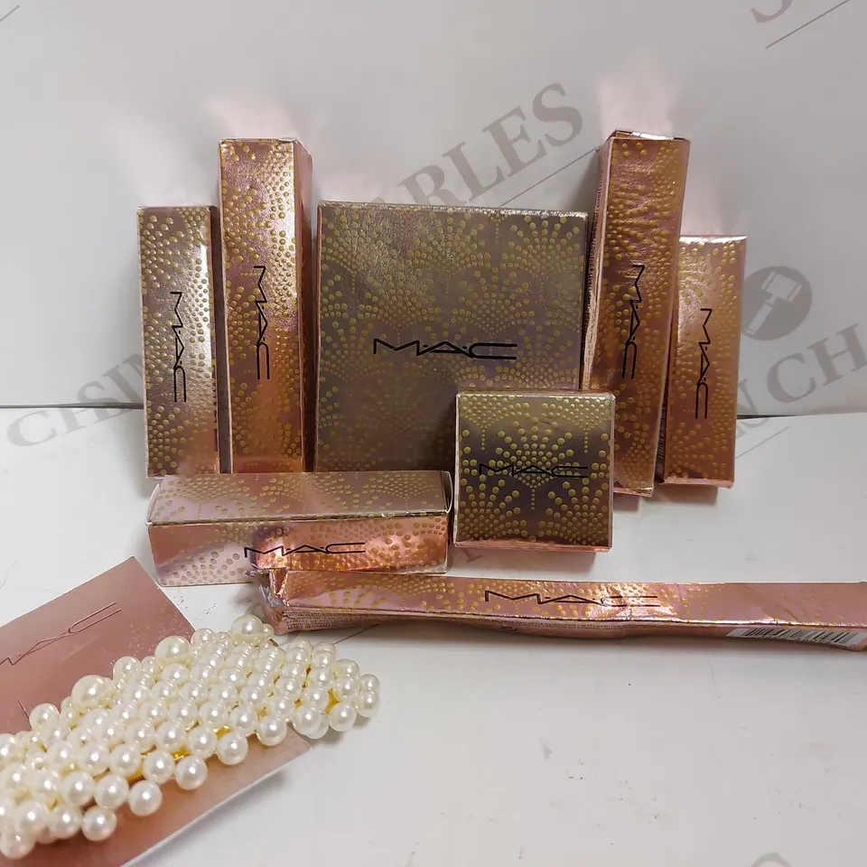 APPROX 8 M.A.C PRODUCTS TO INCLUDE HIGHLIGHTER, LIQUID LIP COLOUR AND LIP BALM