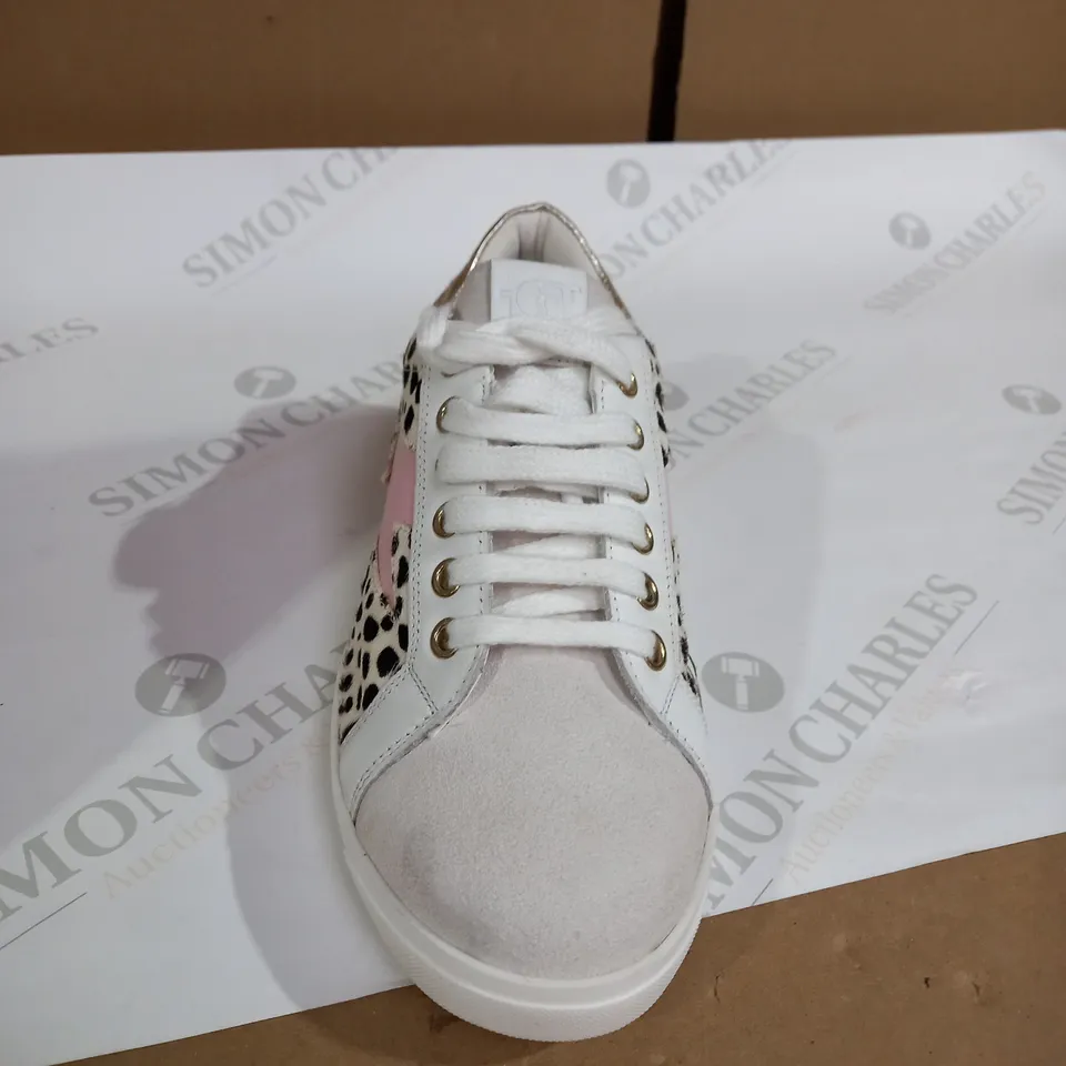 DUNE LEOPARD PRINT WHITE SHOES SIZE 4 