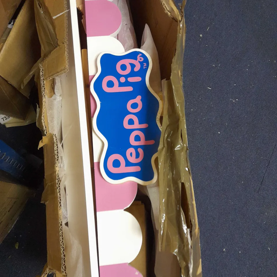 PEPPA'S MUD KITCHEN (COLLECTION ONLY) RRP £129.99