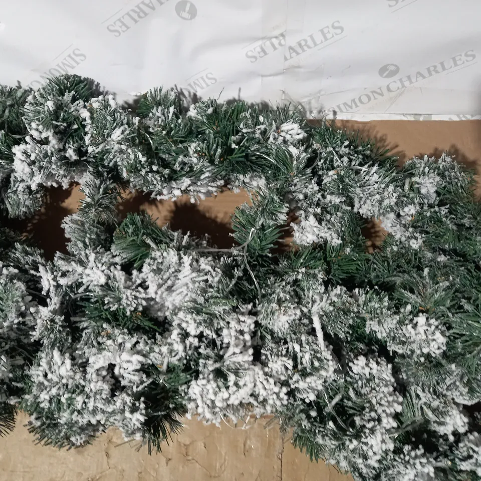 9FT PRELIT EMPEROR FLOCKED GARLAND RRP £44.99