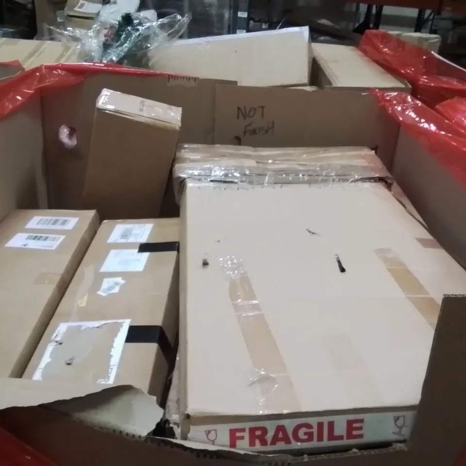 PALLET OF ASSORTED HOUSEHOLD GOODS AND PRODUCTS TO INCLUDE;CAT LITTER TRAY,BIKE