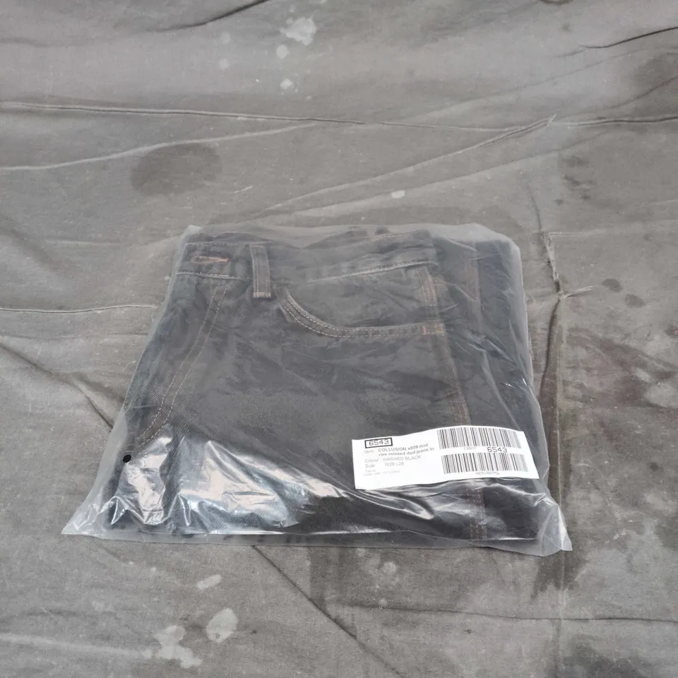 COLLUSION X009 MID RISE RELAXED DAD JEANS – WASHED BLACK, UK 28X28 (W28 L28)