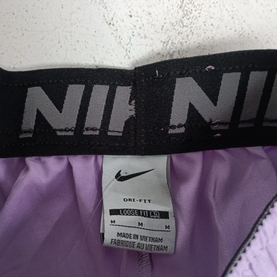 NIKE DRI-FIT SHORTS – LILAC, STANDARD FIT, 5" LENGTH, SIZE M