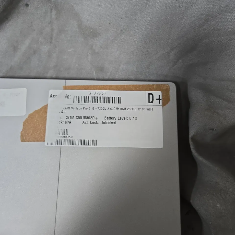 MICROSOFT SURFACE PRO 5 TABLET WITH KEYBOARD – SILVER, I5-7300U, 8GB RAM, 256GB, 12.3-INCH