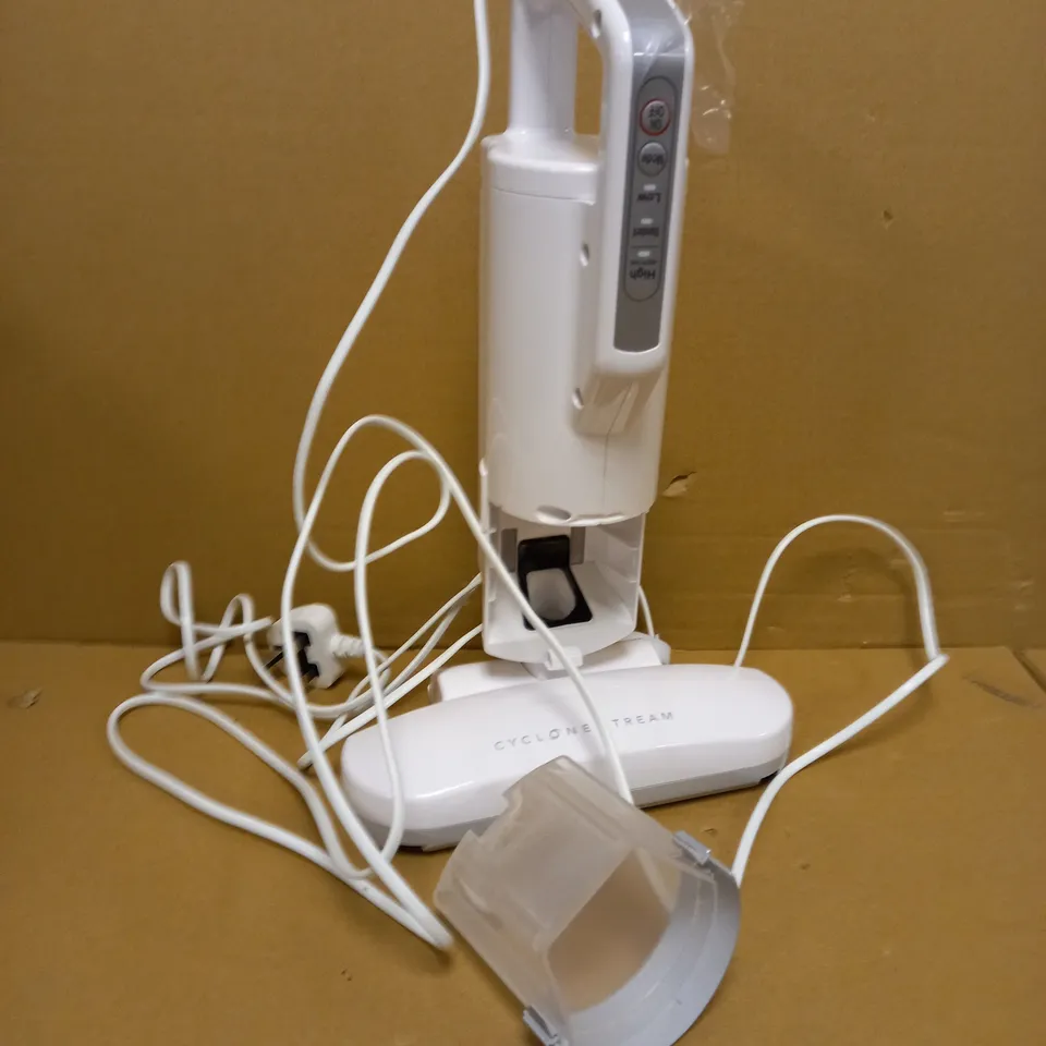 IRIS OHYAMA ANTI-DUST MITE / ALLERGEN VACUUM CLEANER