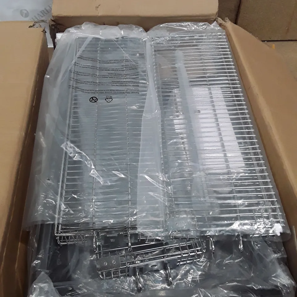 BOXED CHARCOAL GRILL WITH ROTATING BASKETS