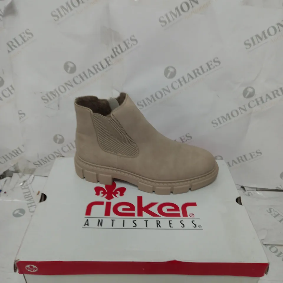 BOXED RIEKER CHUNKY ANKLE BOOTS, OFF WHITE - SIZE 6