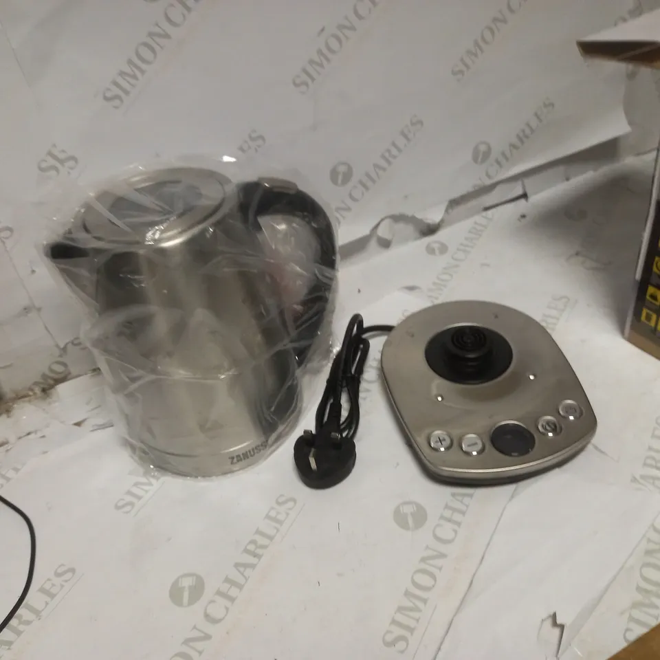 ZANUSSI DIGITAL CORDLESS KETTLE 