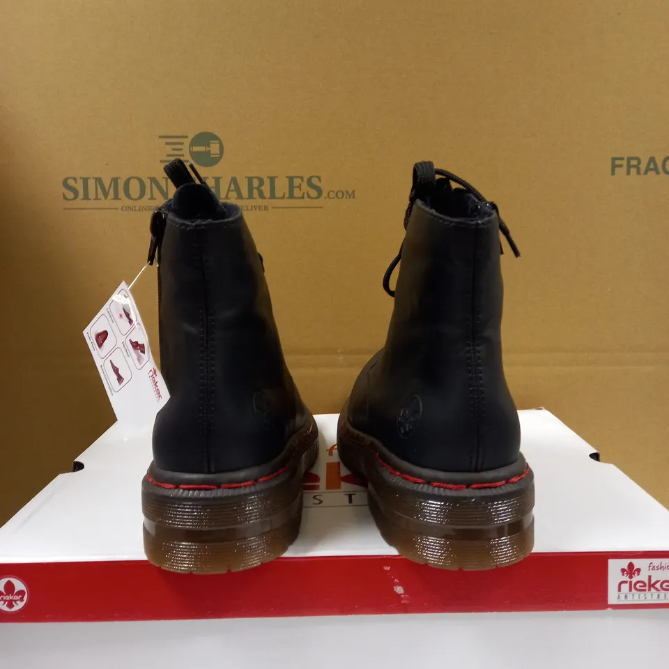 RIEKER LACK UP BLACK ANKLE BOOTAS - UK SIZE 7.5