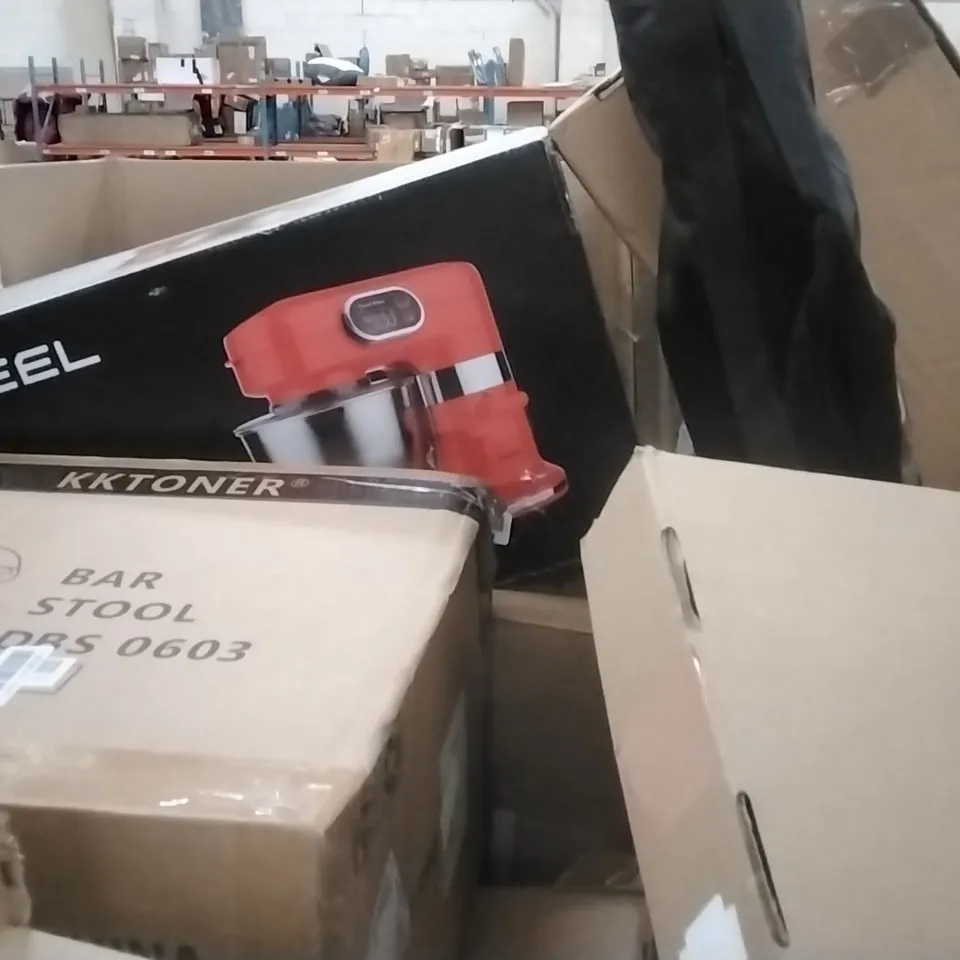 PALLET OF ASSORTED ITEMS INCLUDING KITCHEN FAUCET, ELECTRIC AIFEEL MIXER, FOLDING CAMP STOOL, GRILL TOOLS, SUPPORT BAR