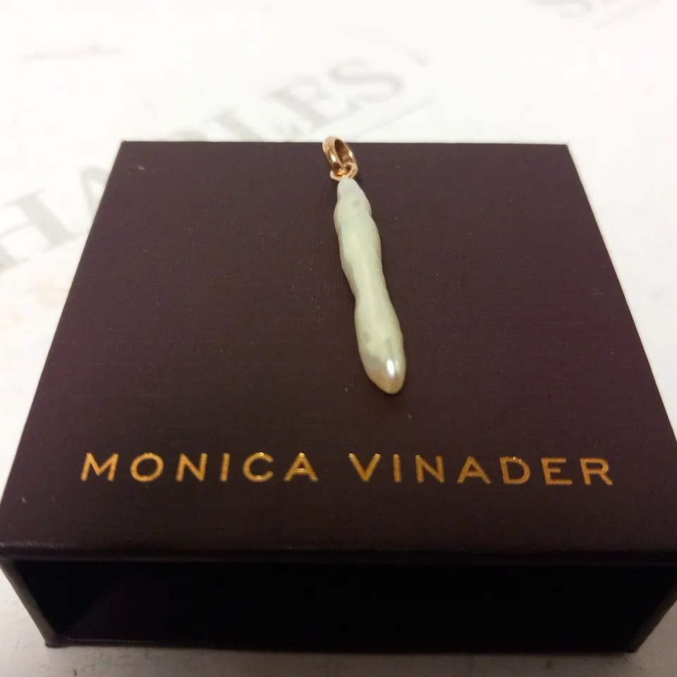 BOXED MONICA VINADER PENDANT