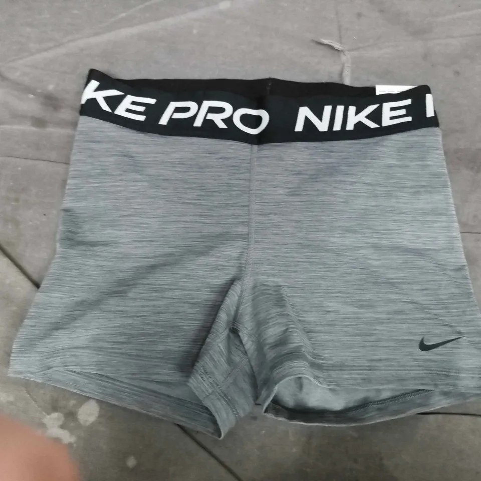 NIKE PRO TIGHT FIT BOTTOMS IN GREY - MEDIUM