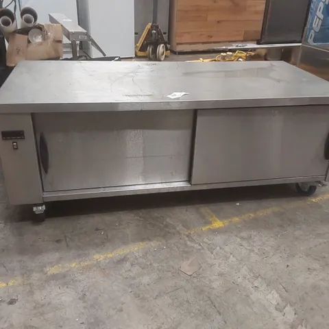 COMMERCIAL STAINLESS STEEL TEMPERATURE CONTROLLED CUPBOARD