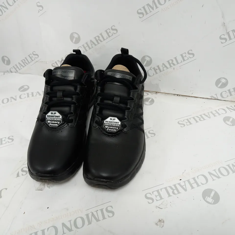 SKECHERS WORK SLIP RESISTANT BLACK SIZE 6