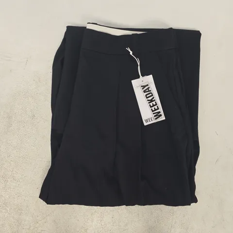 WEEKDAY TROUSERS IN BLACK SIZE UK 12