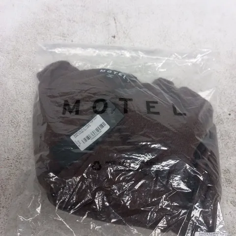 MOTEL WOMENS DARK CHOCOLATE KNIT WRAP TOP – UK SIZE S (CLO-WOMAN)